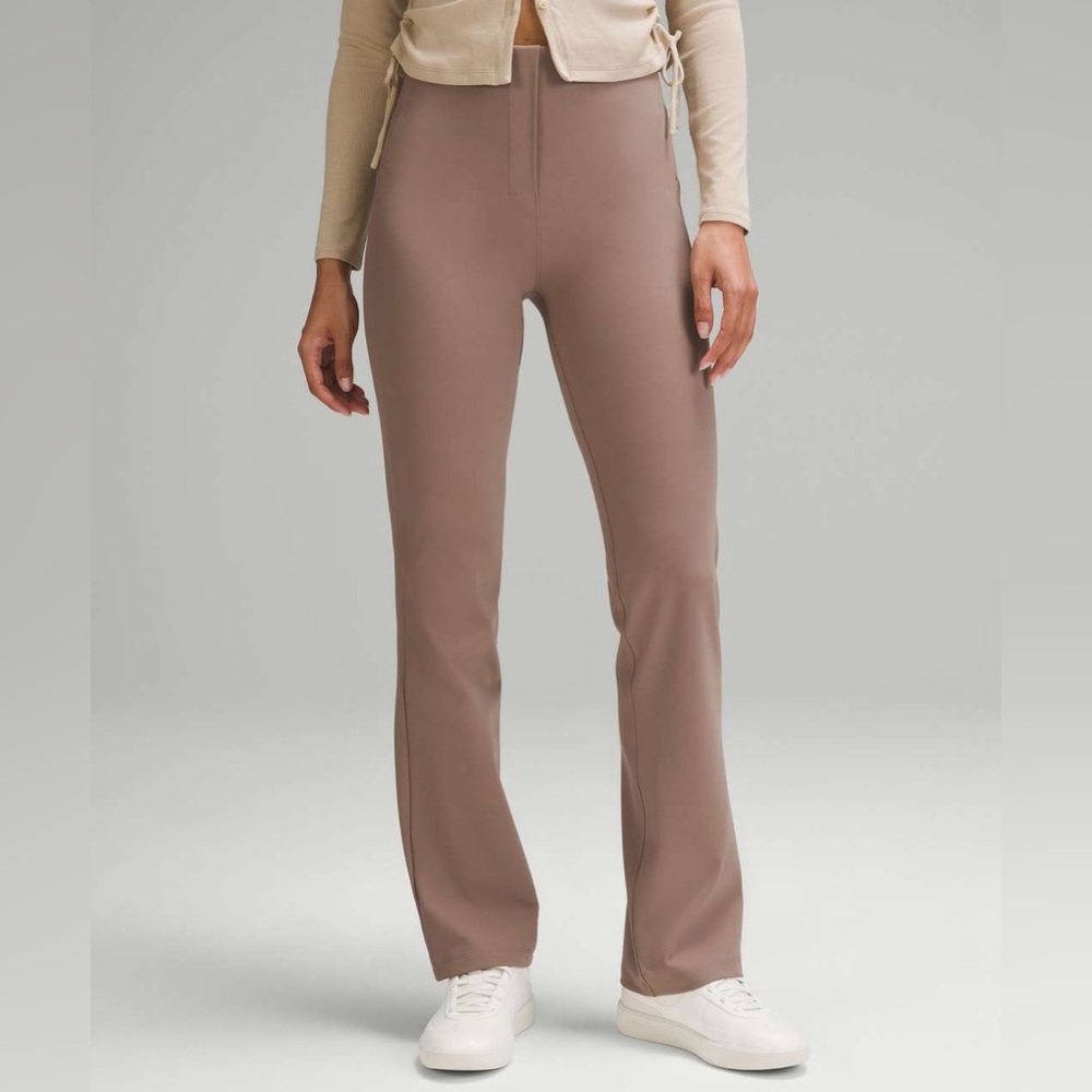 NWT Lululemon Smooth Fit Pull-On High-Rise Pant Regular, Taupetastic, Size 4